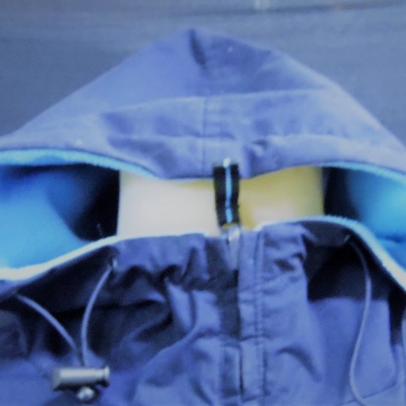 Womans Reversible Jacket (50A) preowned no worn or torn areas clean smoke free - Picture 2 of 9